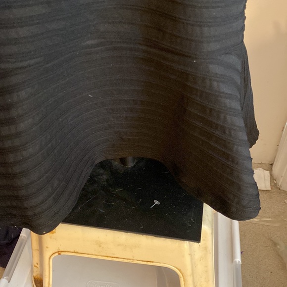 Lane Bryant Plus size 18/20 black short sleeve top with gathering at bottom - Picture 2 of 10